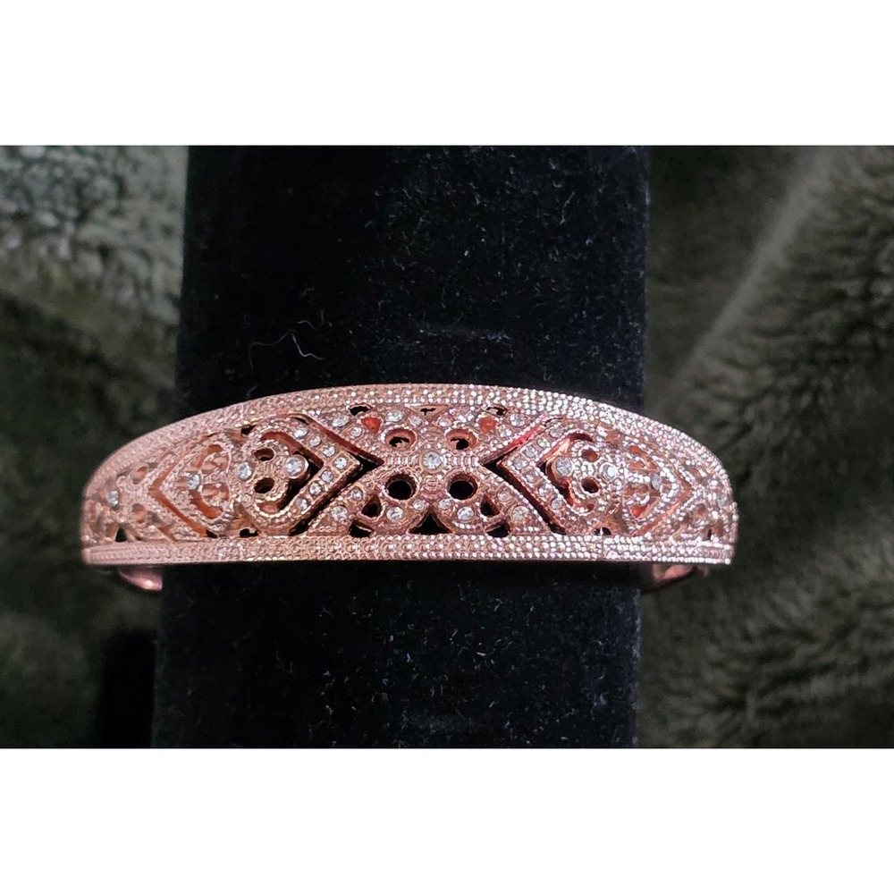 Rose Gold Tone Filigree Rhinestone Hinged Bangle Bracelet Vintage Style